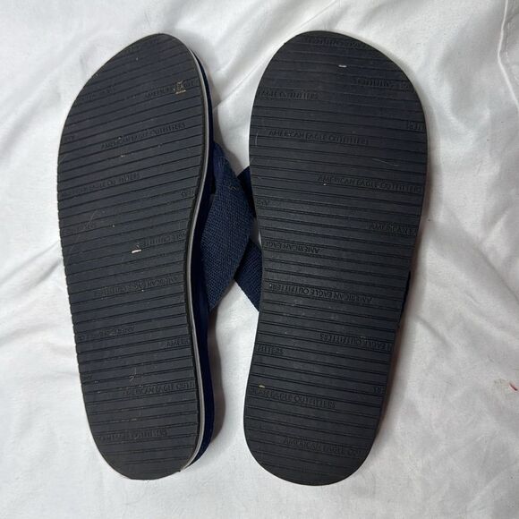 American Eagle Men’s Navy Sandals. Size 8. - Picture 6 of 7
